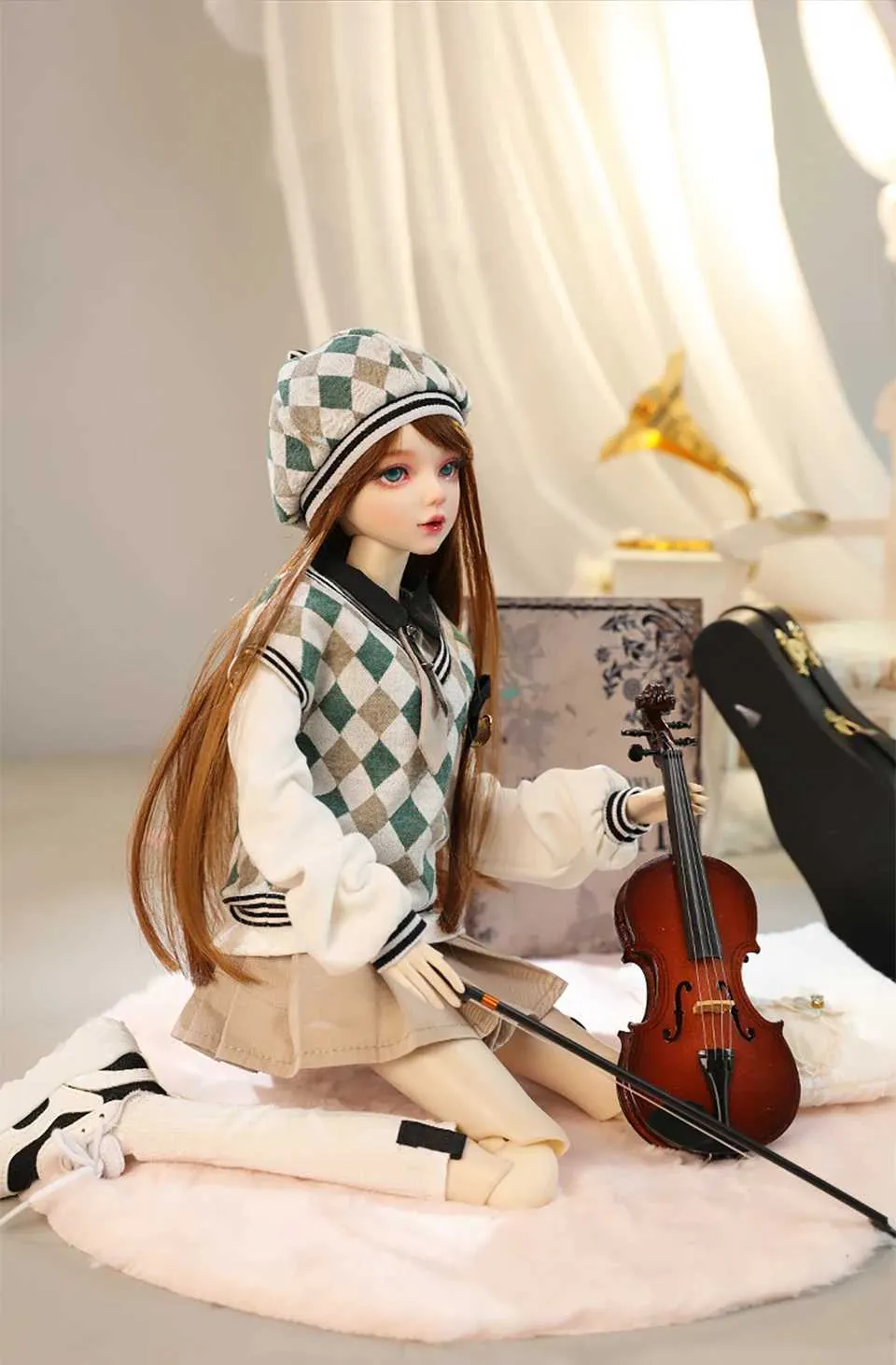 DHgate.com:Exquisite 1/3 BJD Girl Doll (60cm) with Designer