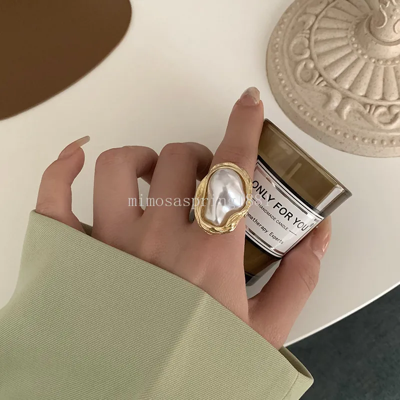 2024 New Irregular Pearl Wide Ring Gold Color Female Fashion Retro