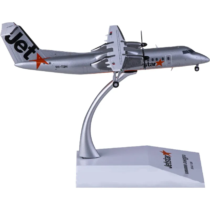 ジェットスター Dash8-Q300 VH-TQM 1/200 ジェットスター Dash8-Q300 VH-TQM 1/200 - メルカリ