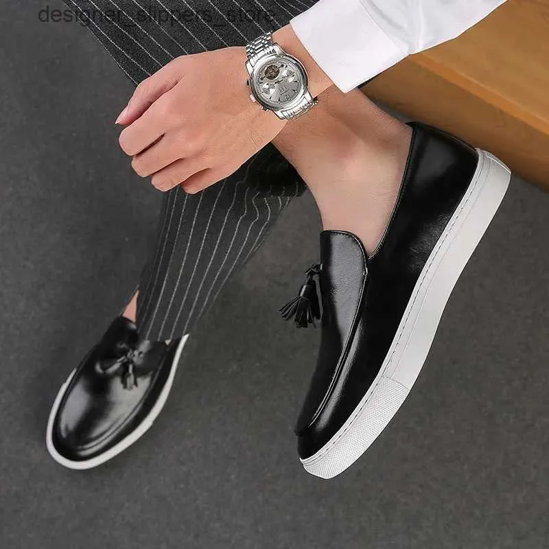 WINDEHAO Mens Lightweight Genuine Leather Casual Business Slip