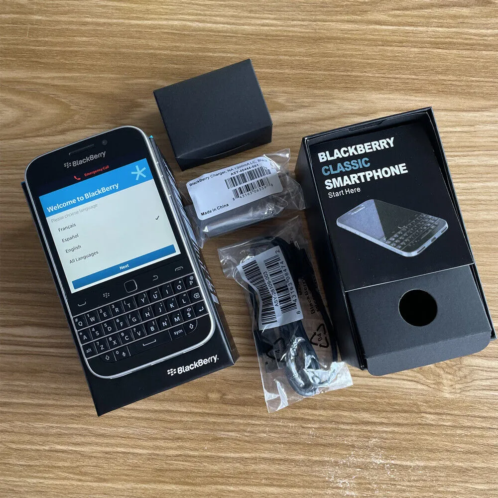BlackBerry ブラックベリー Q20 Classic クラシック　黒 BLACKBERRY CLASSIC Q20 - 16GB - BLACK (Unlocked) -- ON SALE