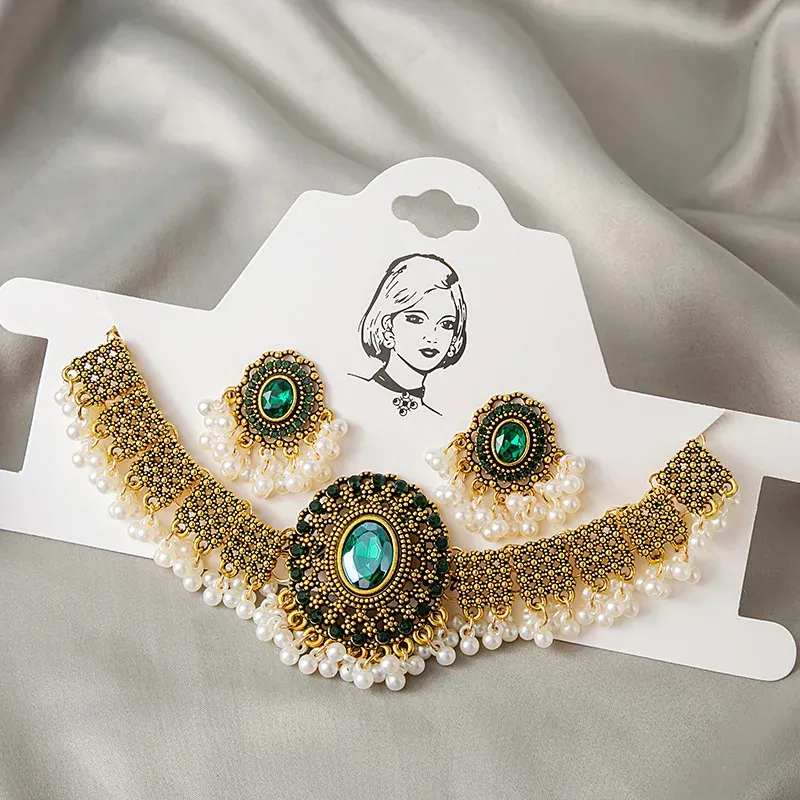Vintage women's jewelry store