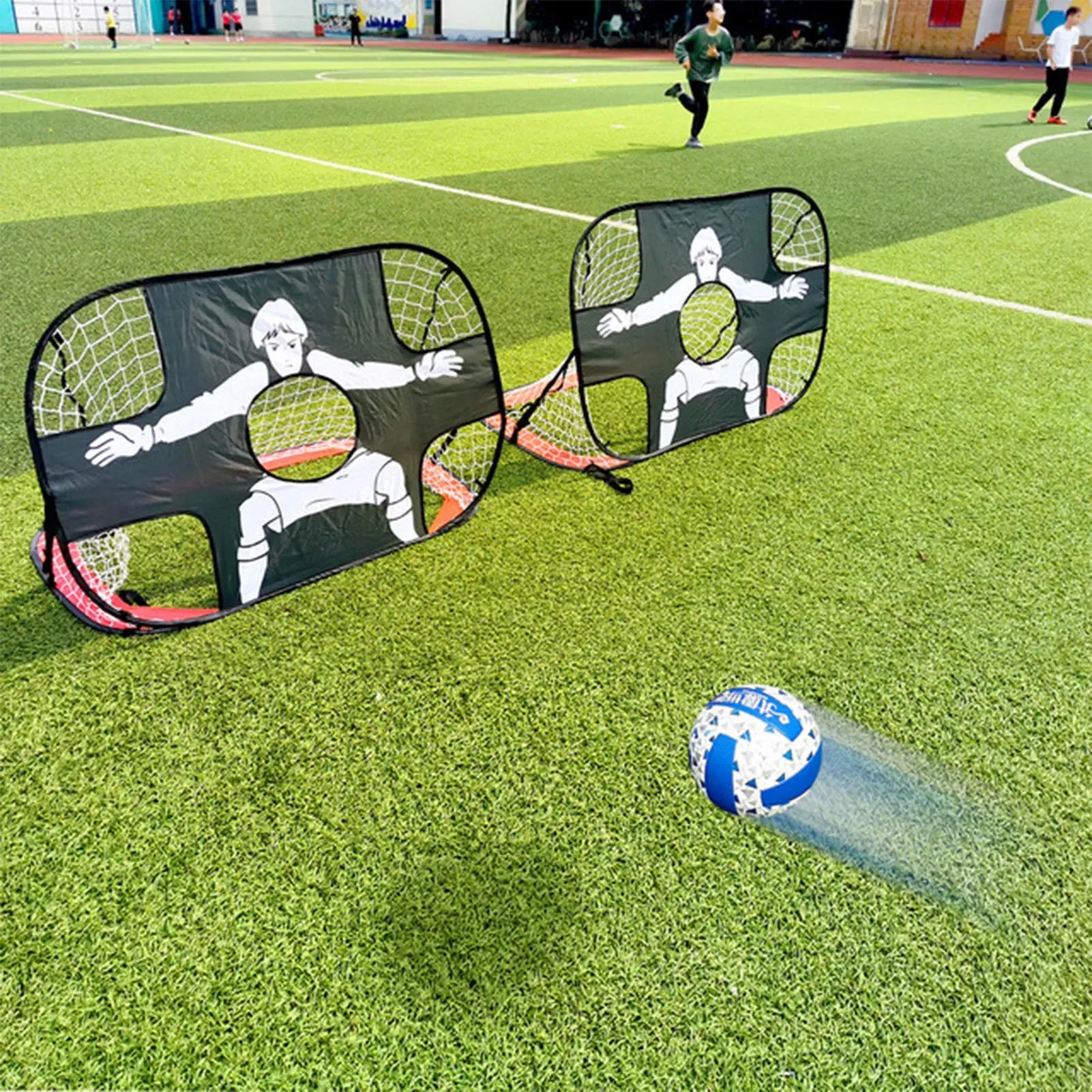 Risparmia alla grande su Children's Portable Rebound Toy Goal Frame Outdoor  Folding Training Shooting Target Cloth Football Goal Training Game in