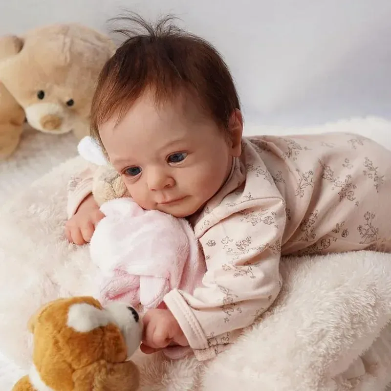 Doll Cute: 18 Realistic Reborn Doll With Open Bright Blue Eyes And