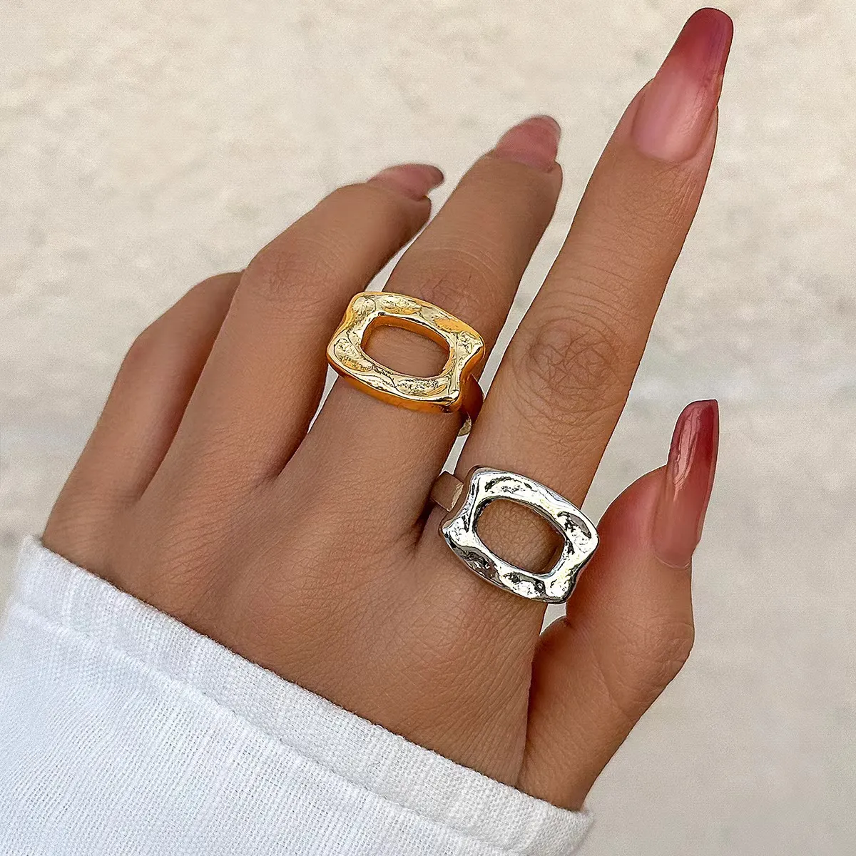 Luxury French Metal Butterfly Ring 3 With Smooth Bow And Silve Finish Perfect For Weddings And Parties From Elegantmaria 6.42 DHgate.Com