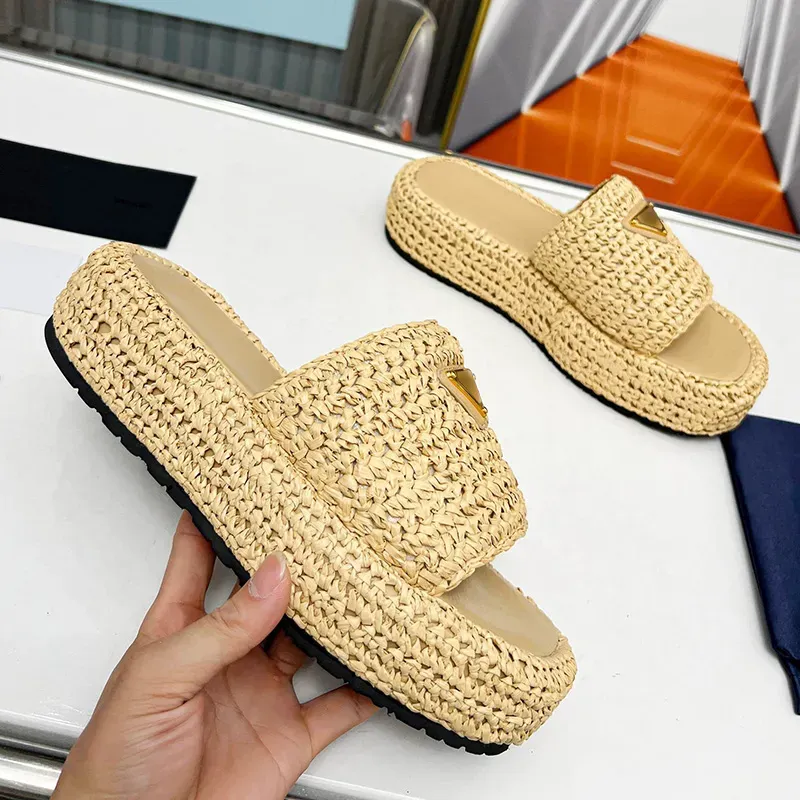 womens stylish slippers
