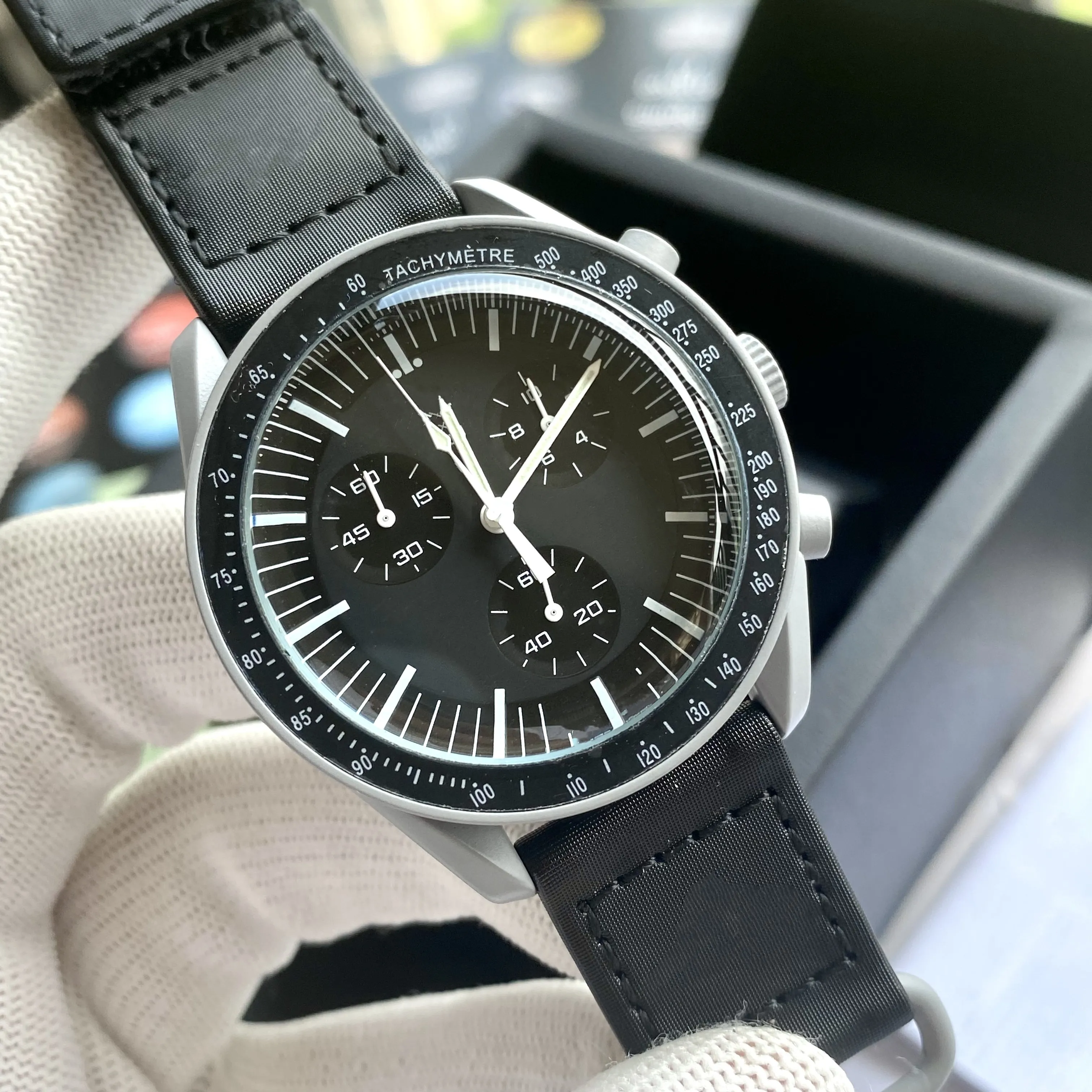 Premium Leather Quartz Moonphase Watch For Men And Women Full Function World Time Star And Moon Series From Italy nest6 33.42 DHgate.Com