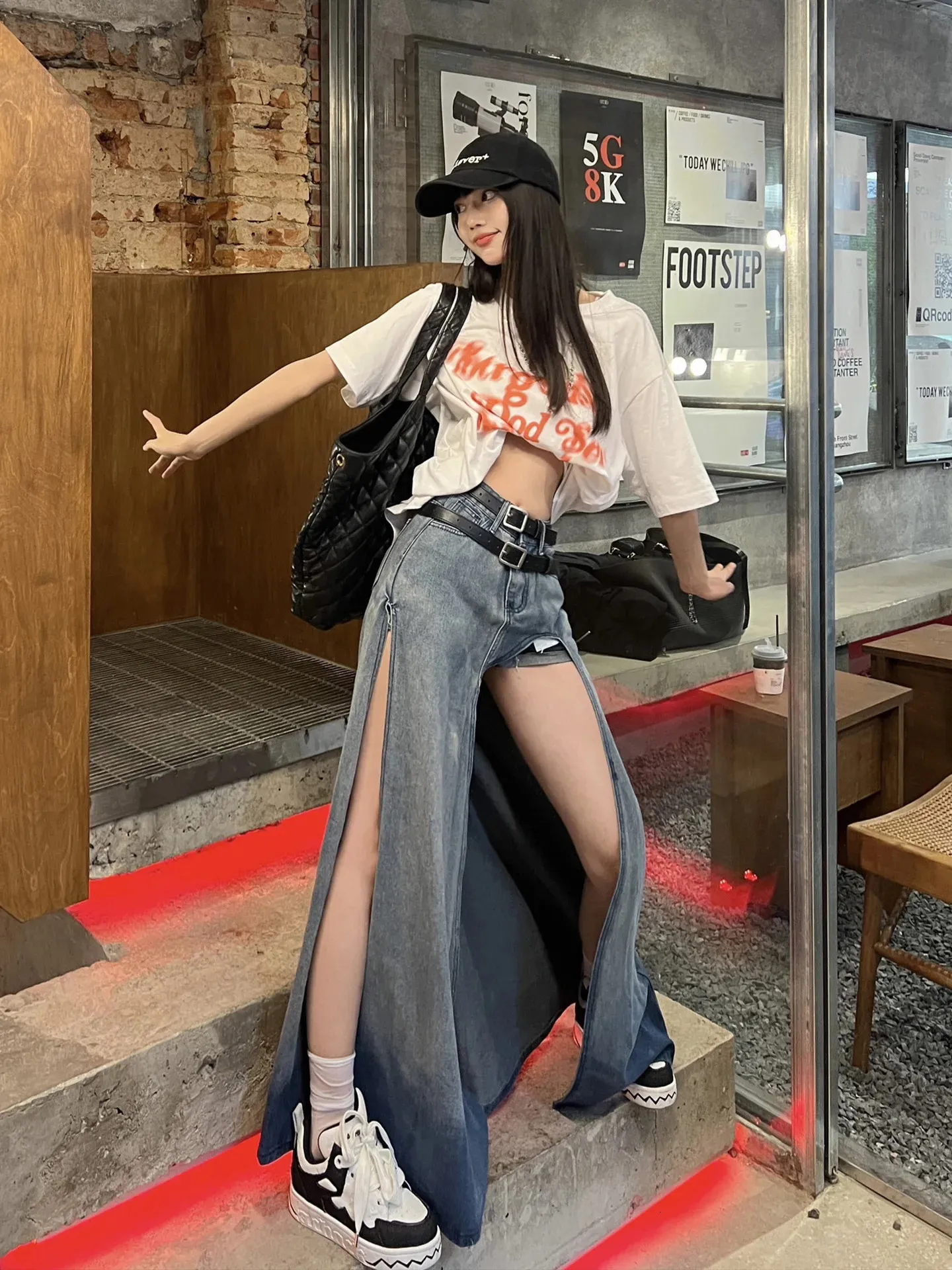 Ripped denim skirt 90s on sale