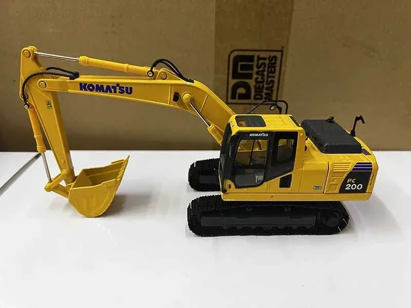 Komatsu PC200-8M0 Excavator: Scale Model Buying Guide