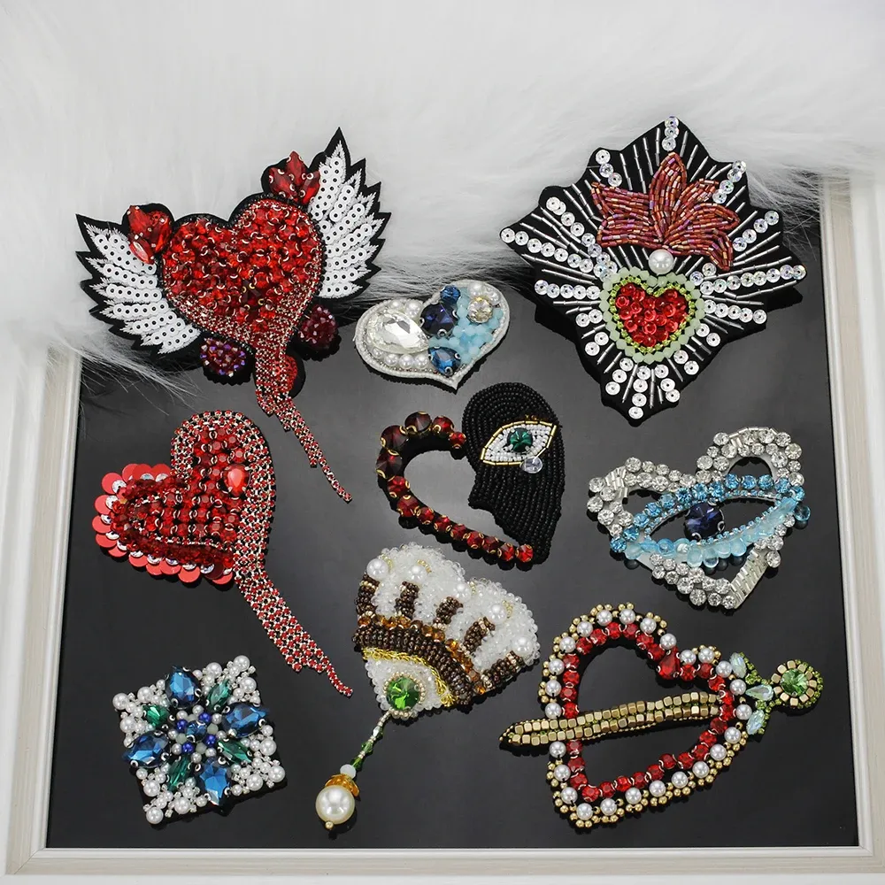 【Sinoon】 Beaded Heart Brooch / 追跡付 0_102dfa02cc91df7d711bbf479df9