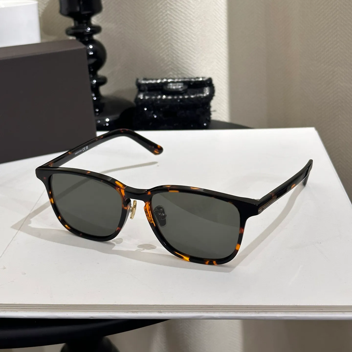 Square Sunglasses with Crystal Plank Frame and Blue Gradient  display picture 1