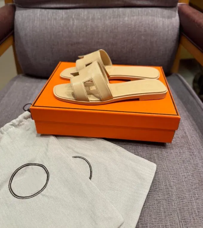 Branded sandals discount