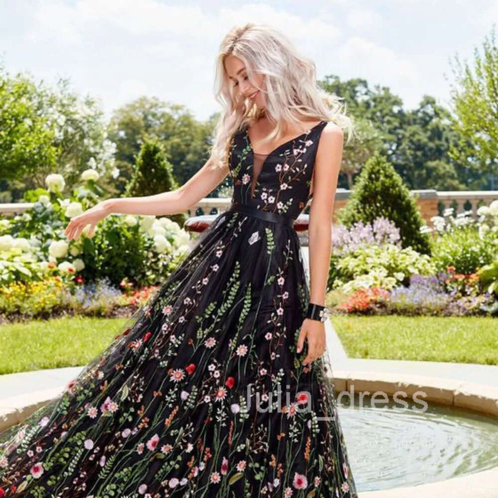 Sleeveless Embroidered Chiffon Midi Dress with Empire Waist and Open Back  for Summer Prom from Dhgate Basic & Casual Dresses - price 29.15