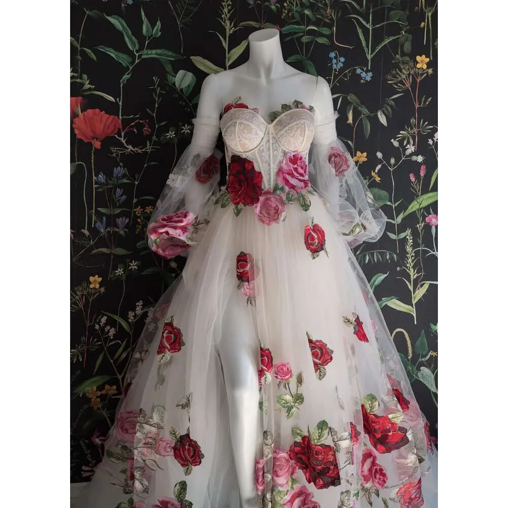 Off-Shoulder Lace Rose Embroidered Princess wedding attendee