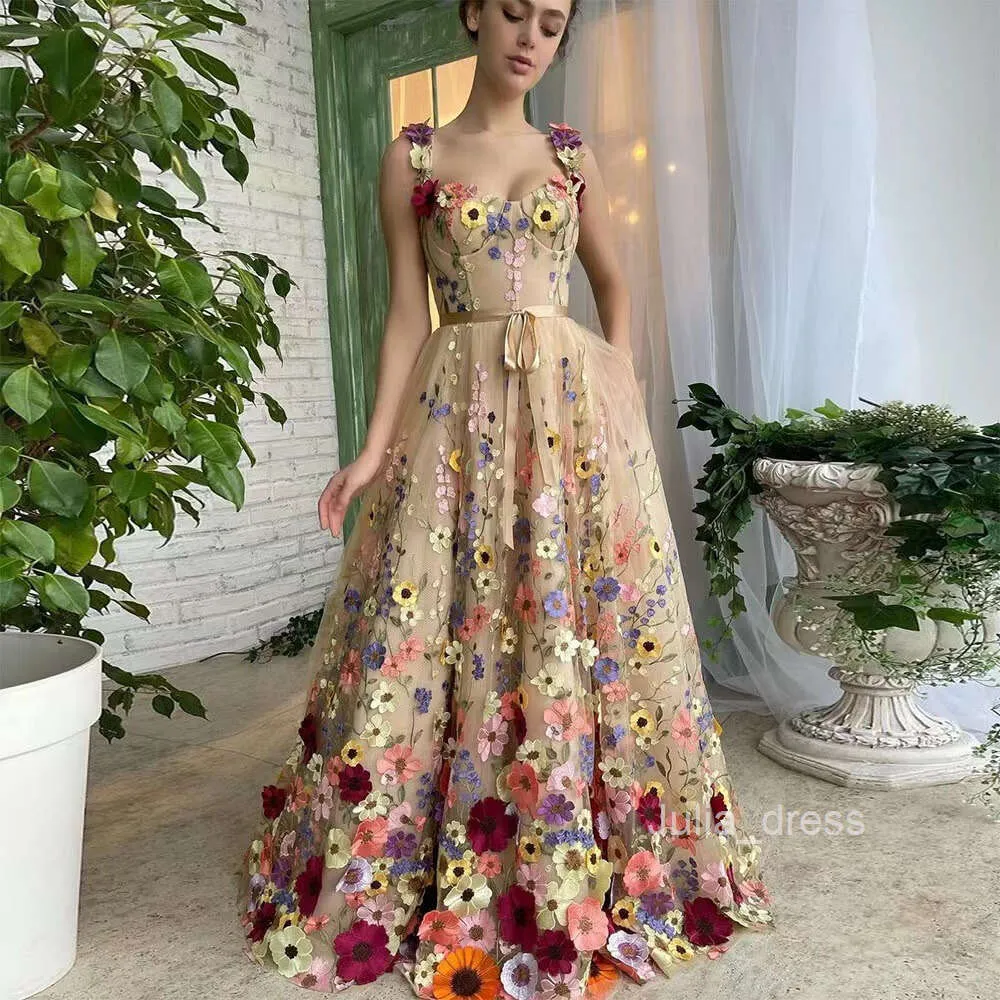 3D Flower Embroidered Gold Wedding Dress for Women - Fashionable Wrap Hip Accessory