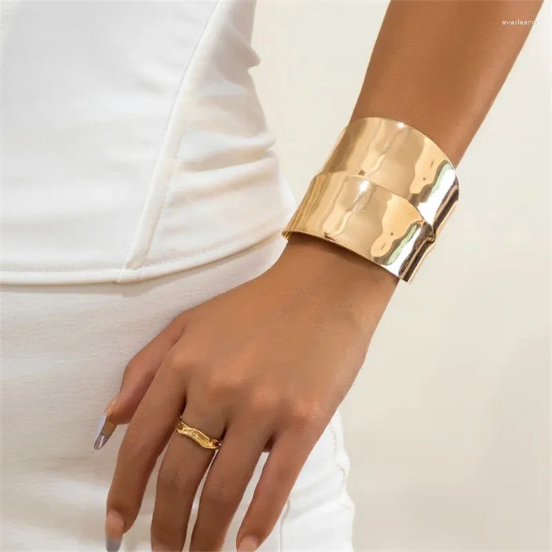 Vintage gold cuff bracelet hot sale