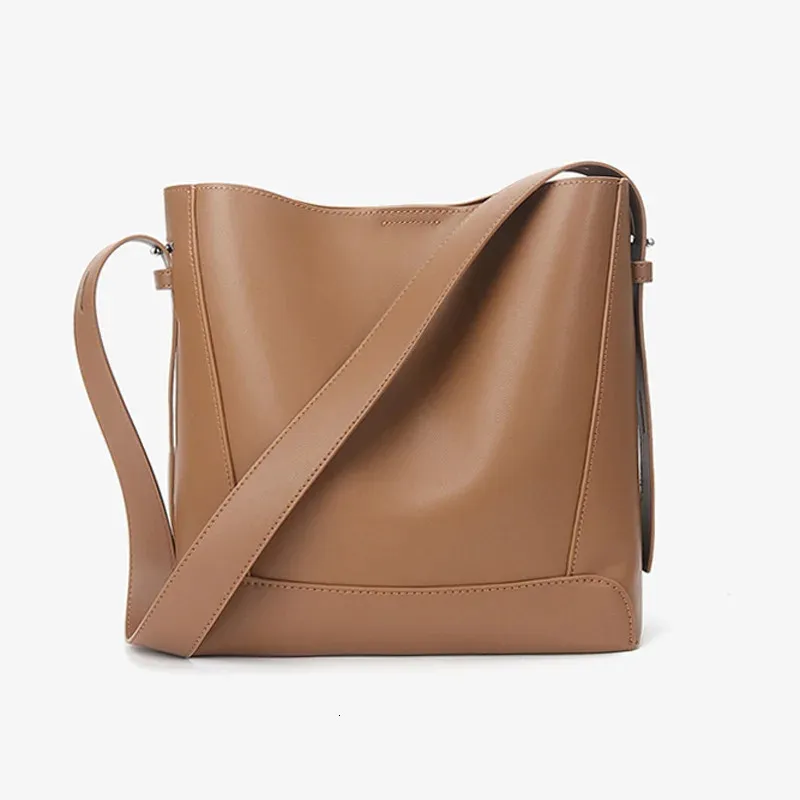 Chic Cowhide Shoulder Bucket Bag: Genuine Leather Crossbody
