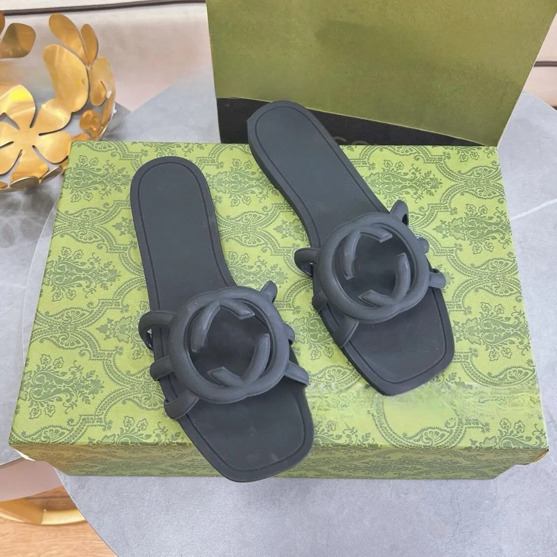 Interlocking Jelly Rubber Slippers Women s Summer Beach Slides for Indoor Outdoor