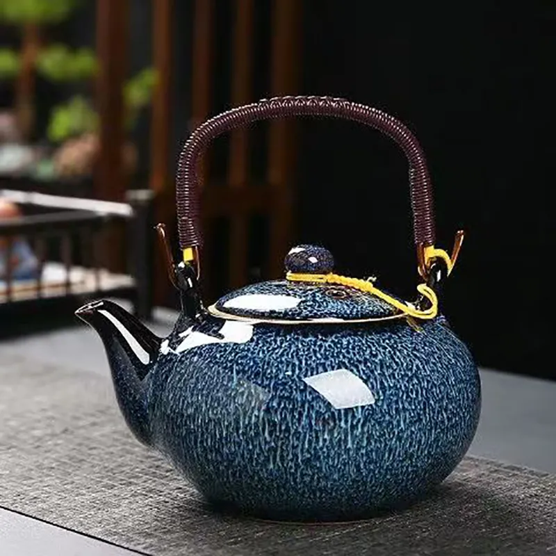 Vintage Chinese Style teapot store with Lifting Beam and