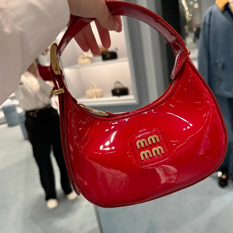 Luxury red bag 2025