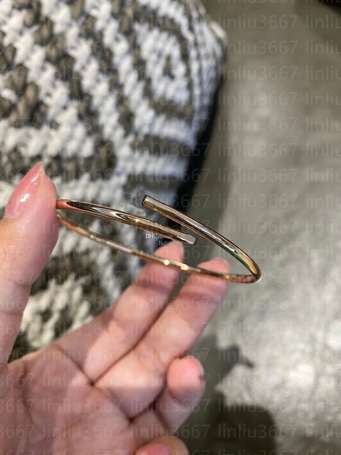 Dhgate cartier bracelet sales
