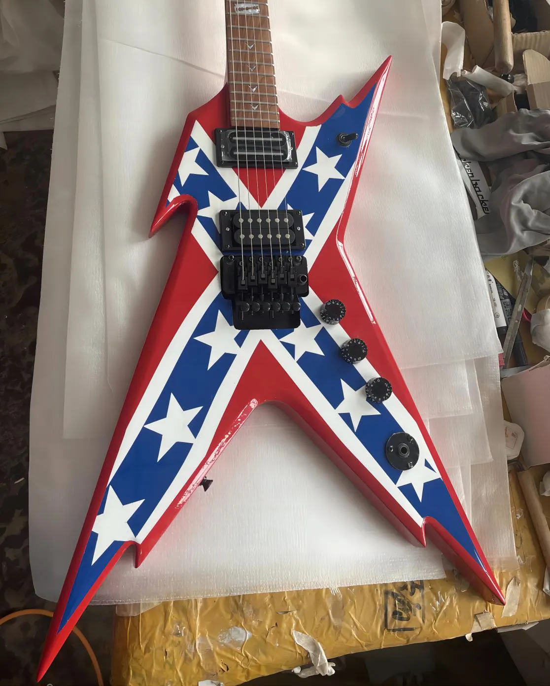 DHgate.com:Custom Dean Razorback Dimebag Rebel 2589: Transparent 