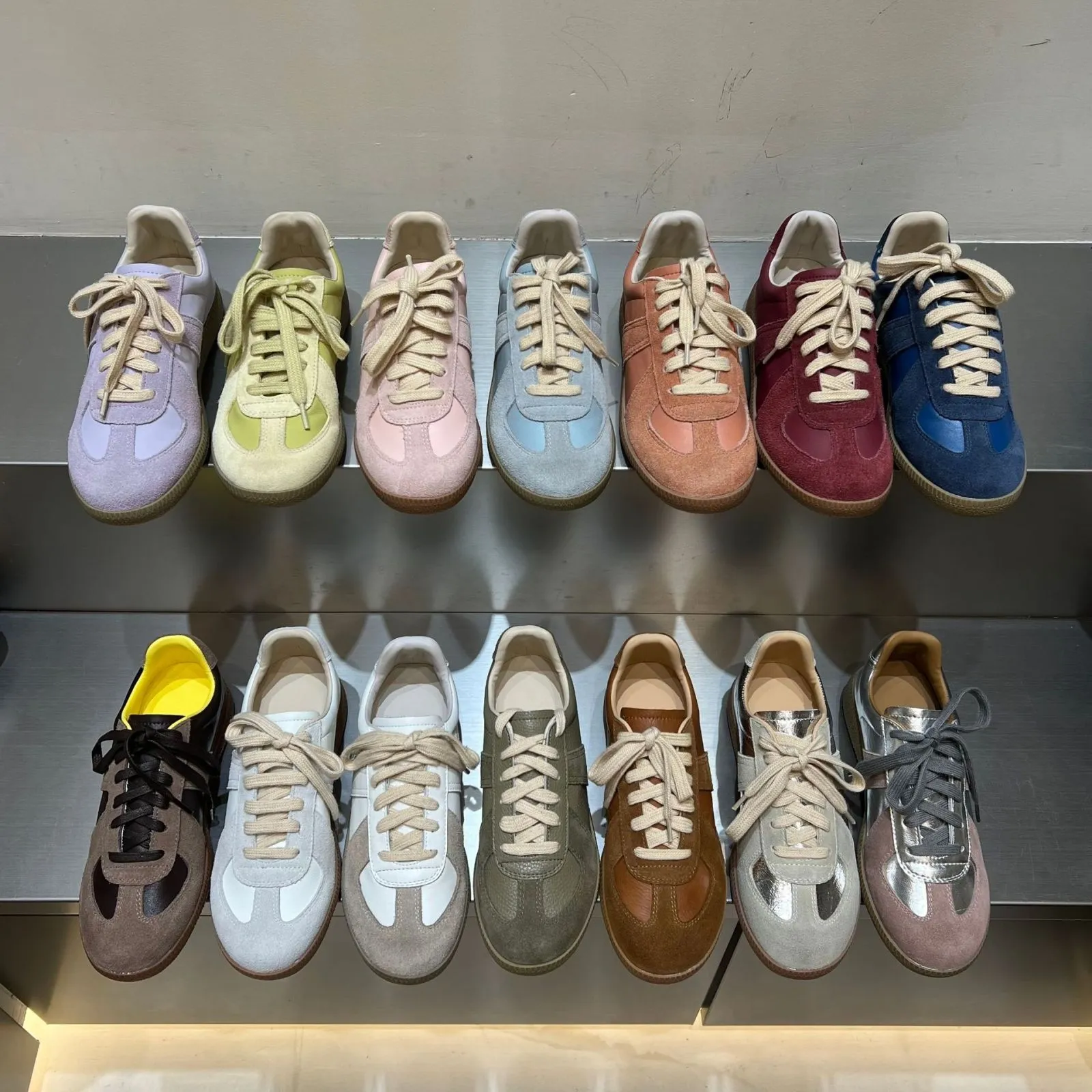 2024 Designer Shoes Cut Out Casual Shoes Casual Mens Trainers Orange White Skate Women Sneakers outdoor shoes Best quality good
