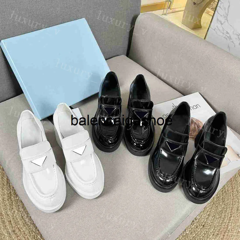 Dhgate prada shoes on sale