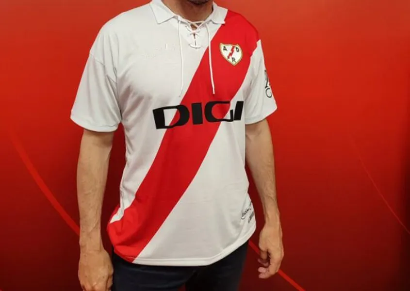 RAYO VALLECANO Centenario Maglie da calcio Falcao a casa 3th Palazon Garcia Guardiola Sanchez Trejo Ciss Montiel 2023 2024 Sanchez Martin Trejo Shirt da calcio