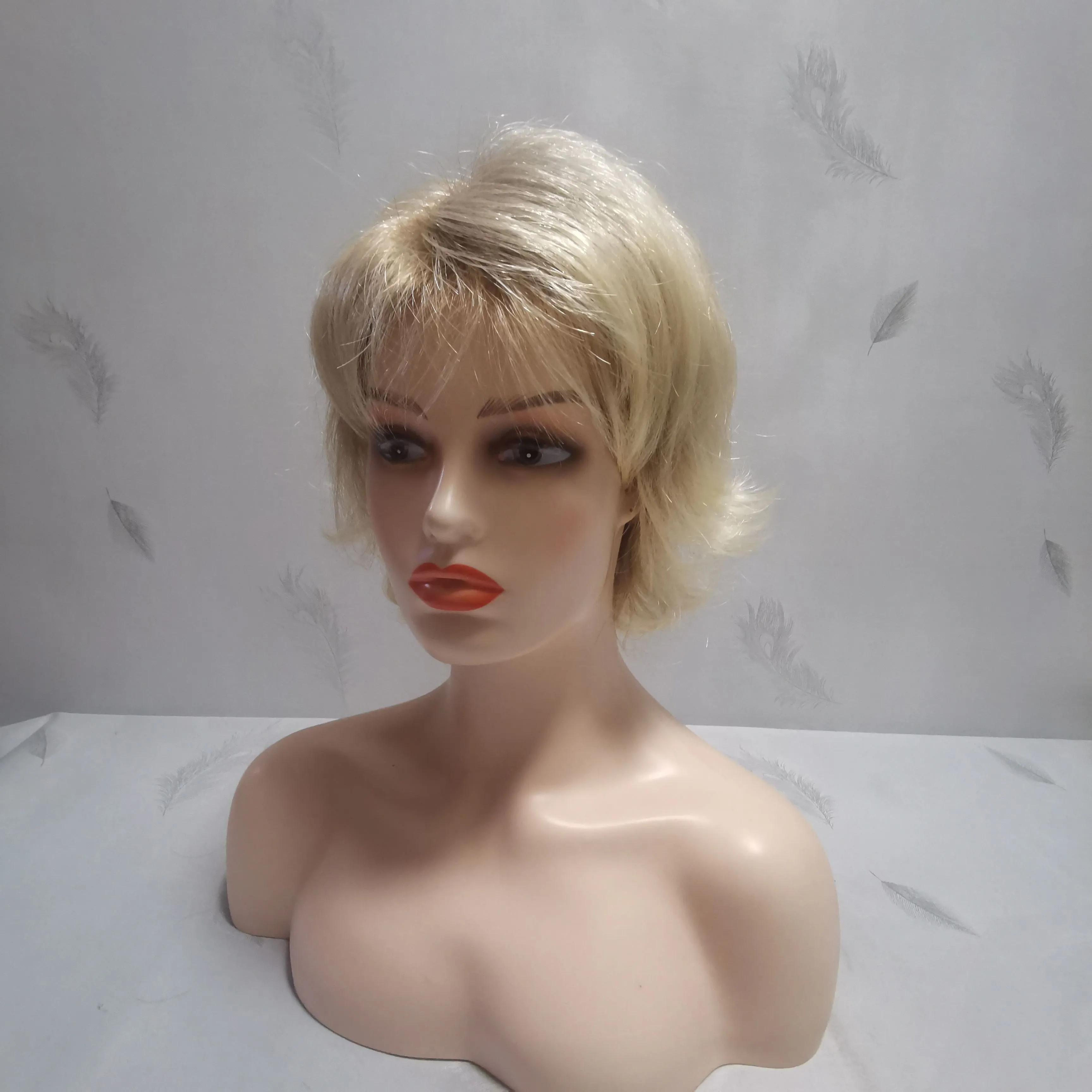 Short Blonde Midlife Wigs For Women Naturally Loose Elf Cut Light Blonde Synthetic Hair From Luuerald 28.66 DHgate.Com