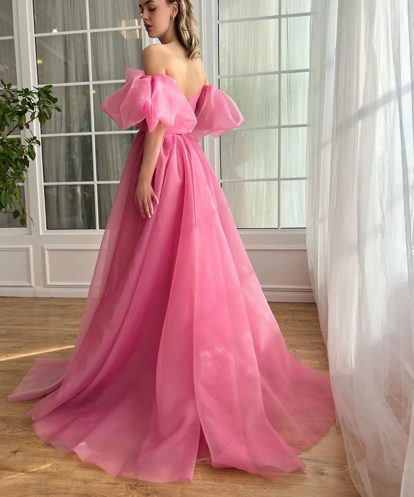 Cute evening gowns store