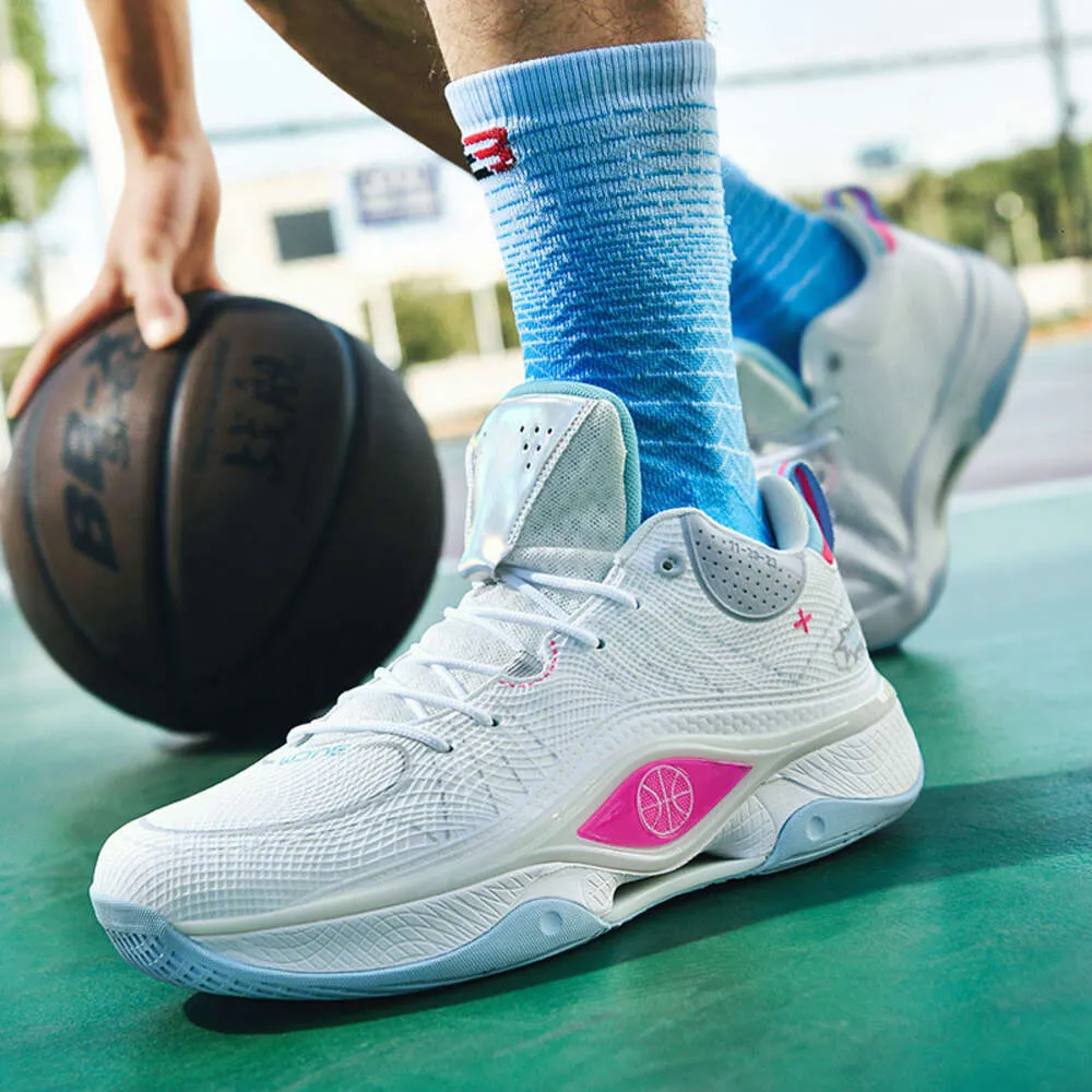 Mid high basketball shoes deals