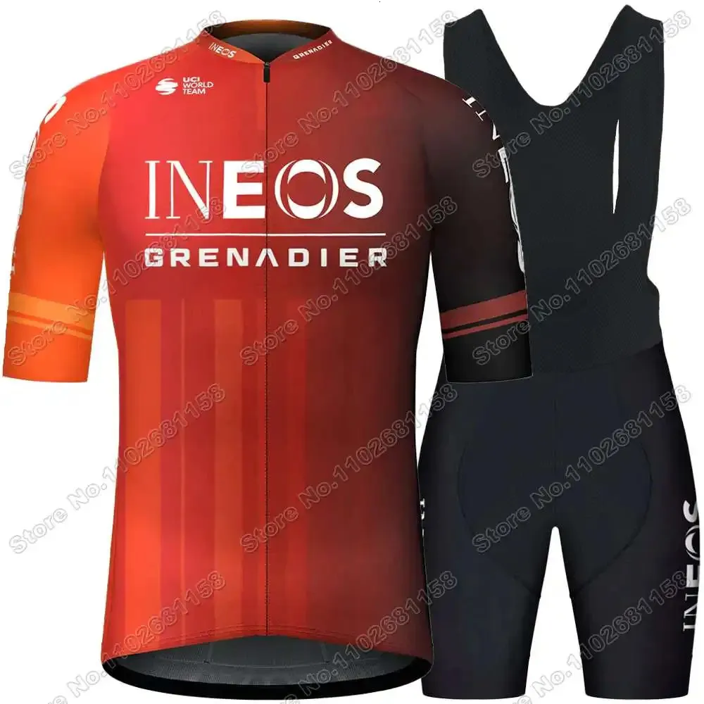 Set Ciclismo Team INEOS: Maglia Manica Corta E Pantaloncino Con Imbottitura Gel 12D - Estate