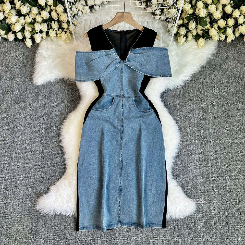 French Slimming V Neck Off Shoulder Denim Patchwork Dress 2024 Summer  Temperament Contrasting Color High End Slimming Temperament Dress From  Join3, $40.21 | DHgate.Com