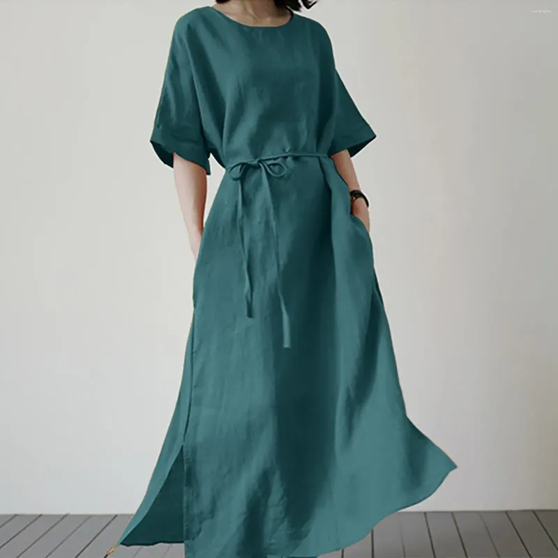Korean Fashion Long Dress in Elegant Solid Color with Loose Fit and Split Hem