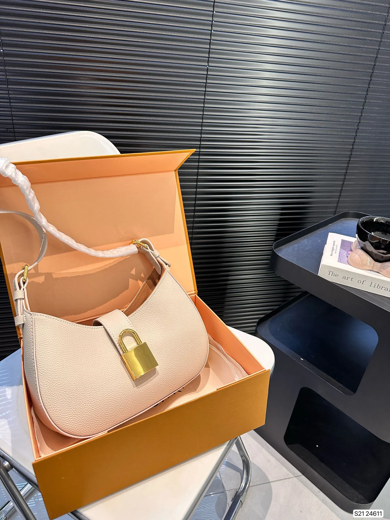 Ahorra a lo Grande en Compras al por Mayor de Bolso De Hombro De Vagabundo  Para Mujer Bolso De Bolso De Mano Hobo Mujeres De Cuero De Vaca, Bolso De 