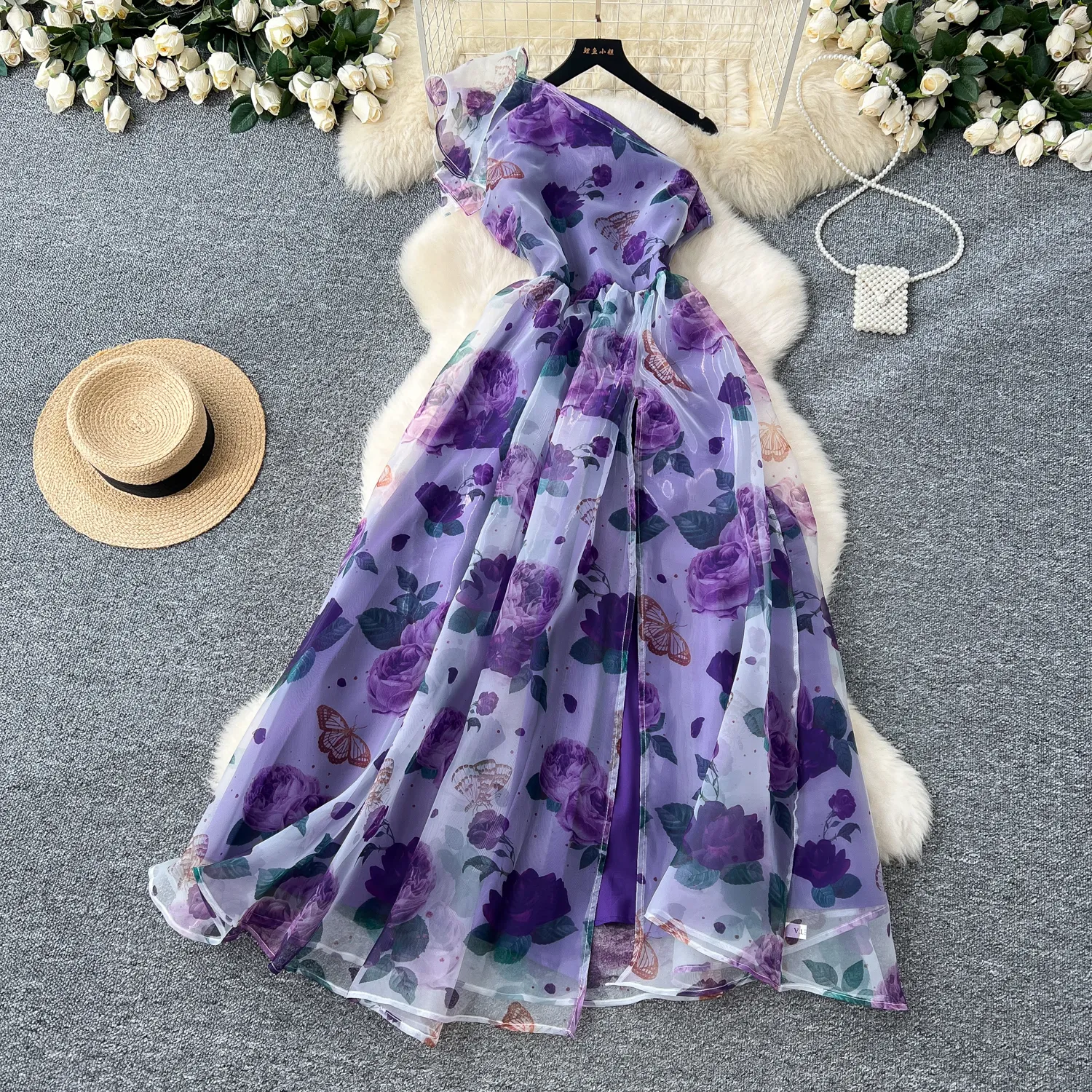 white christmas dresses Pink Chiffon Ball Gown Prom Dress with Halter Neck and Keyhole – FD5189 –  Viniodress