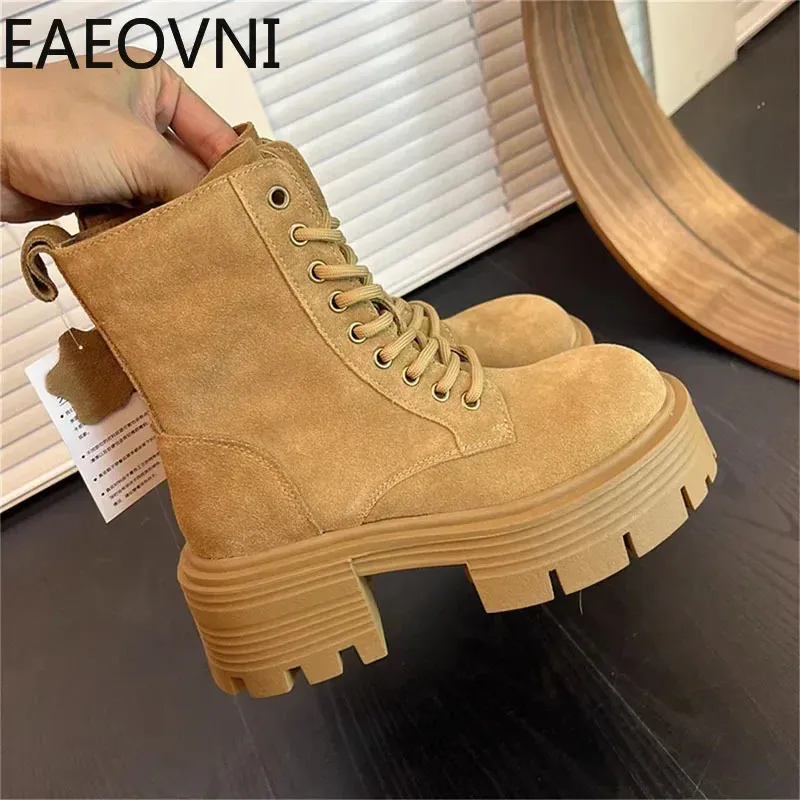 High Platform Womens Motorcycle Boot For Winter Fashion Lace Up Square Heel Short Booties Autumn Girls Shoes 241206_voghion.com