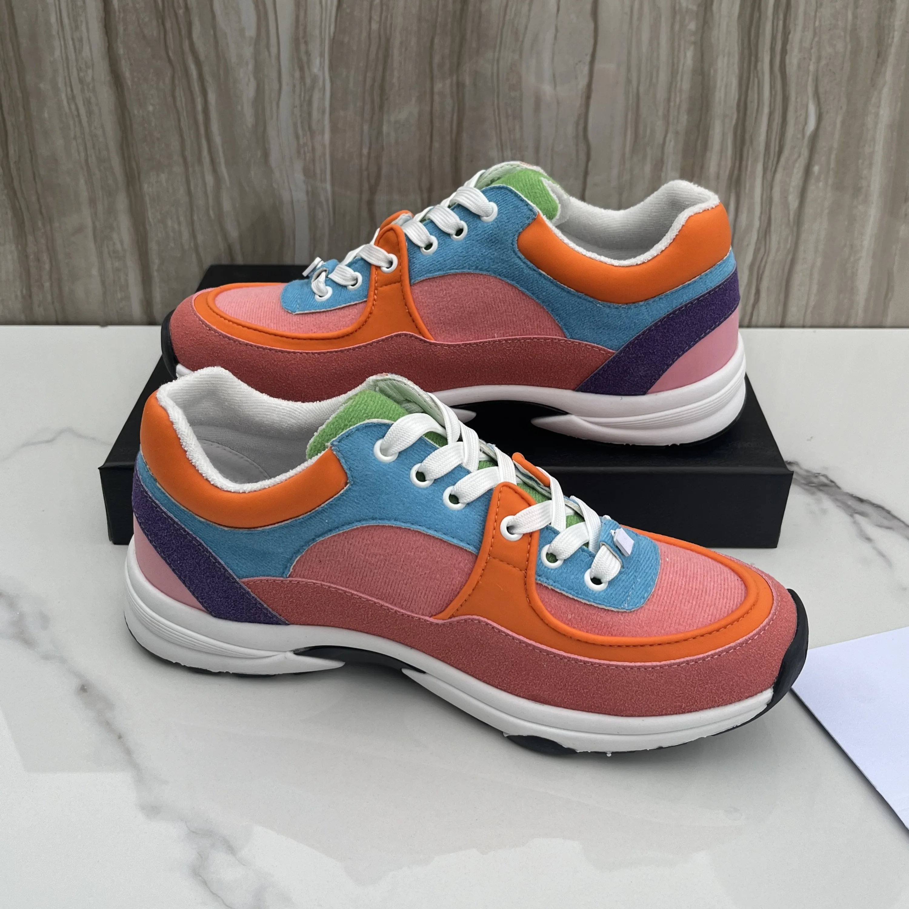 Shoe Vender Sapatos Da Dinheiro Tênis Elegantes: Tênis De Grife