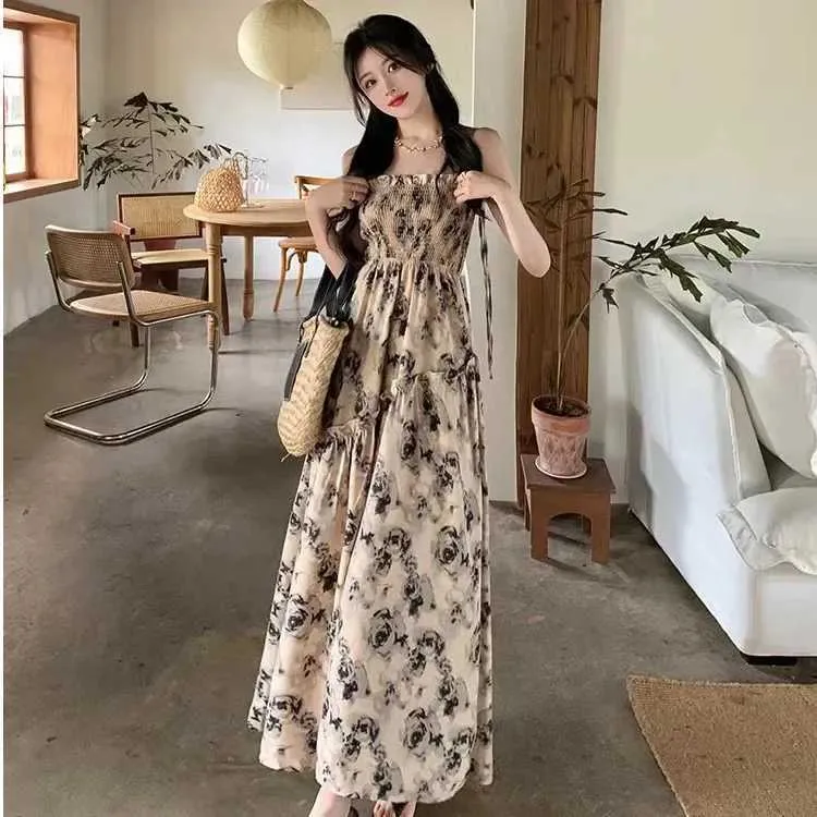 green emerald velvet dress Amazon.com: Tank Top Dress for Women Tea Party Wrap Tie Empire Waist Maxi  Floral Dress Modest Formal Wediing Guest Floral A-Line Prom Dresses Flowy  Long Summer Dresses for Women 2025 Maxi Sundresses main image 0