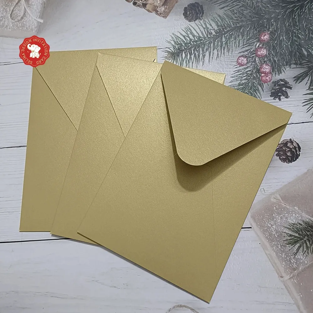 36 Mini Enveloppes Colorées - 10.5x7 Cm, Papier Nacré, Fermeture En Forme De Cœur - Pour Cartes De Vœux, Invitations, Mariages, Noël