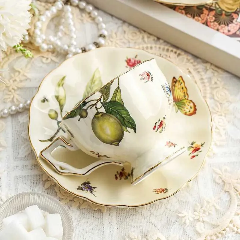 Vintage European Style Ceramic Porcelain Teapot Set With