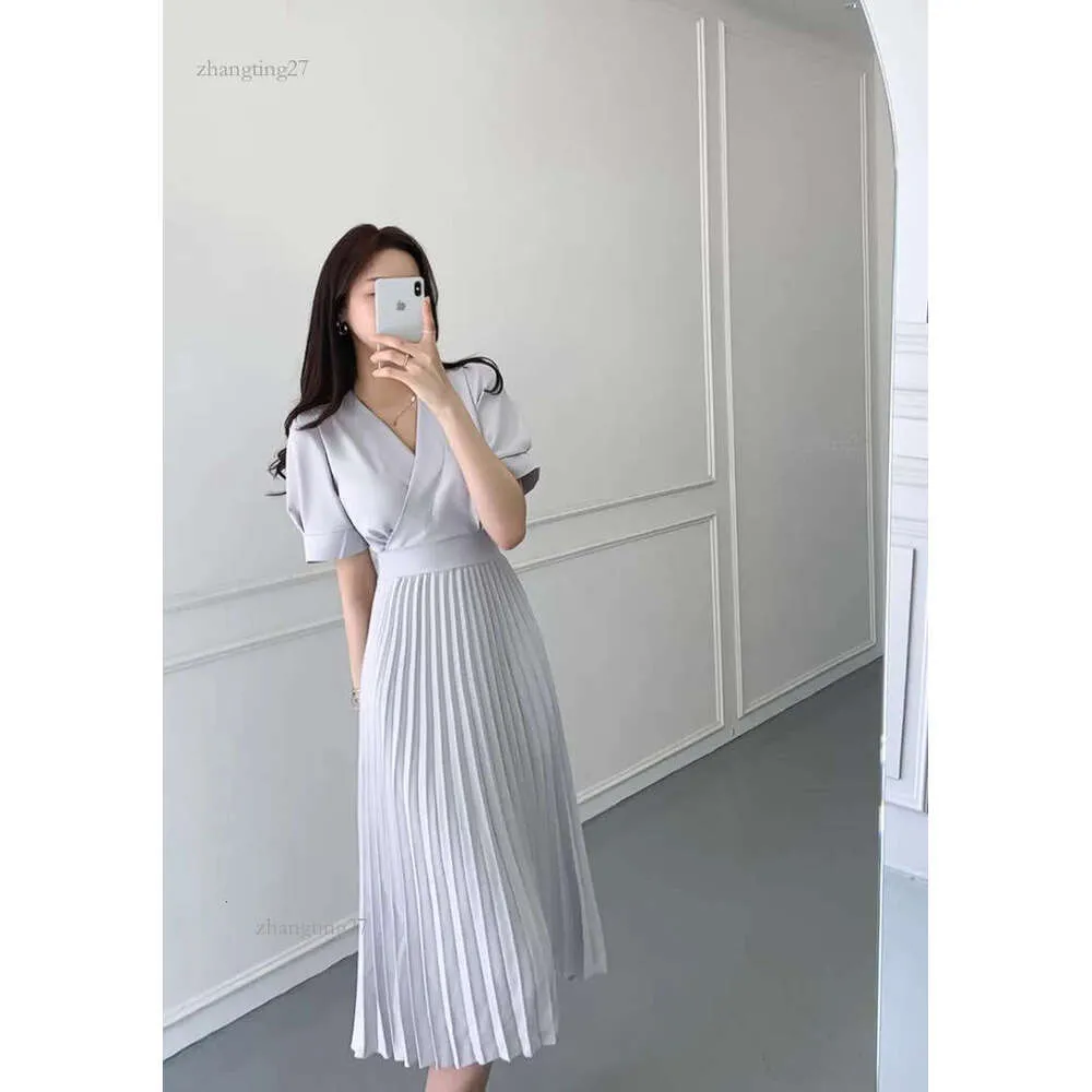 strapless open back dress V-Neck Pleated A-Line Mother of the Bride Midi Dresses – Alizeal main image 1