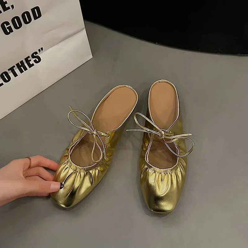 Fashionable Women's Mules, Comfortable Casual Solid Beach Sandals_voghion.com