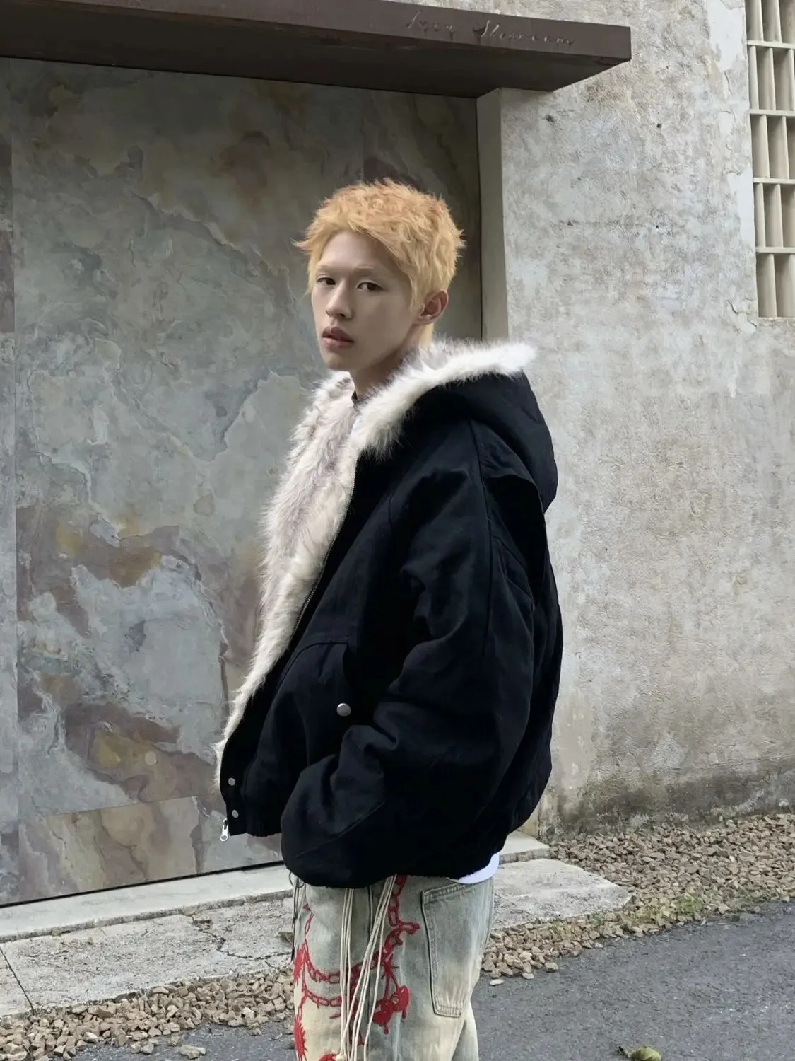 DHgate.com:Mens Oversized Faux Fur Hoodie - Zippered