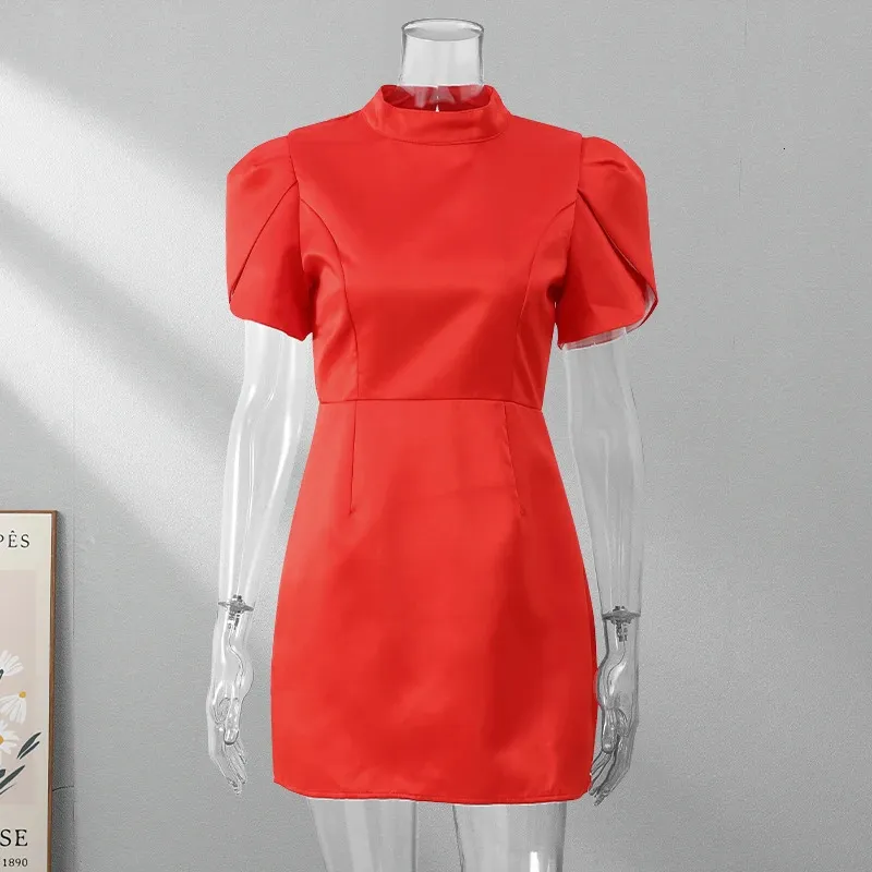 Elegant Red Back Bow Button Mini Peter Pan Collar ss for Women