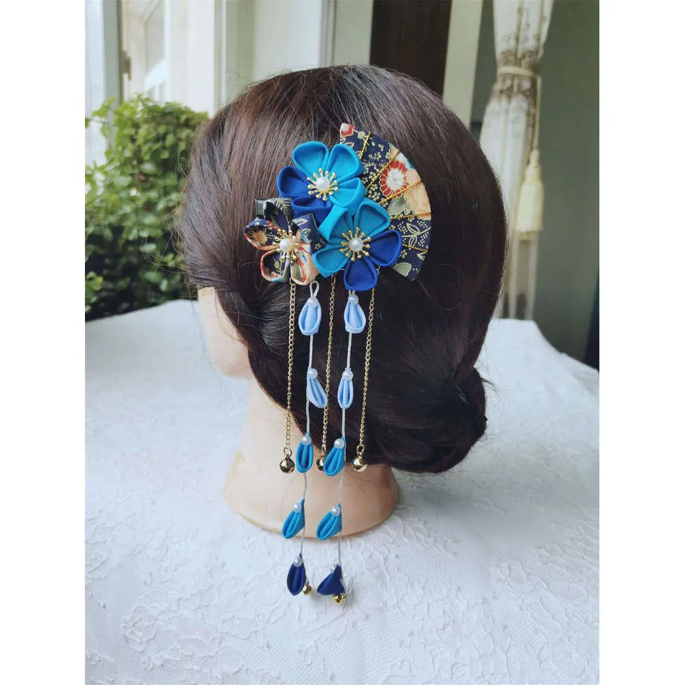 LALAVARA Women Japanese Kimono Plastic Floral Folding Fan  display picture 2