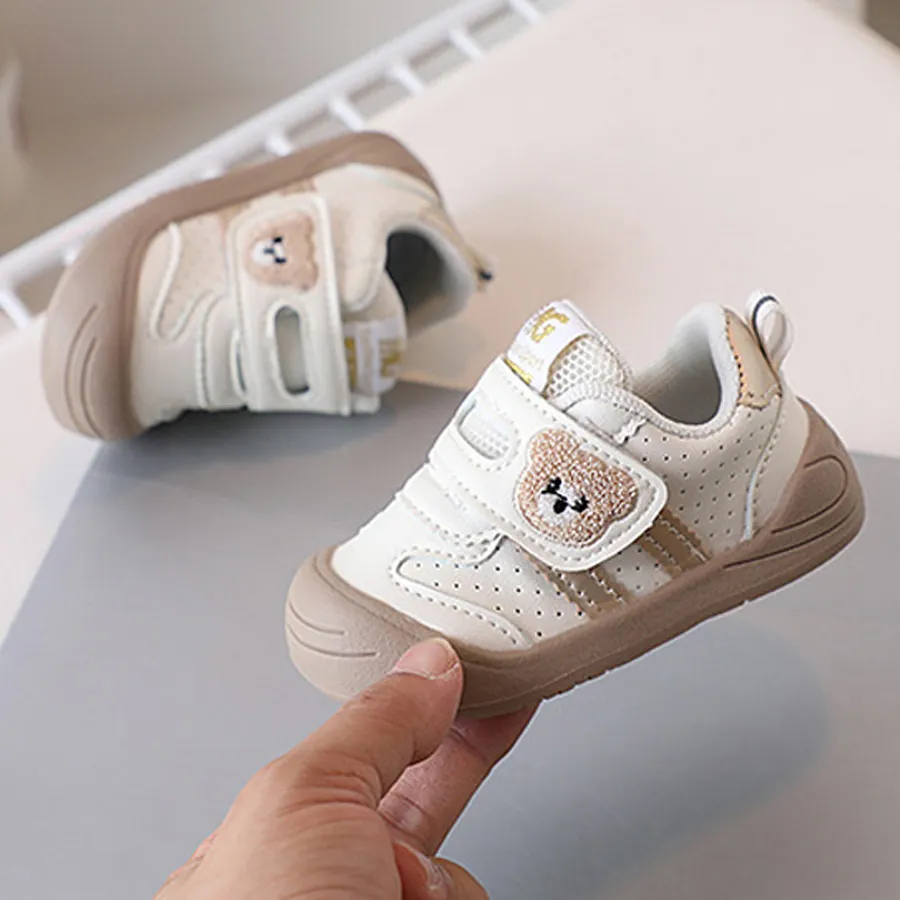 infant sneakers size 1c