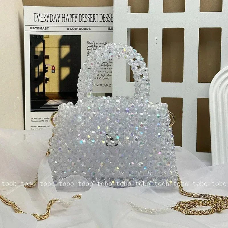Économisez gros sur les achats en gros de Sacs À Main En Cristal À La Main  Sac De Soirée Perlé: Mini Sac À Main De Cristal Tissé Élégant, Conception 