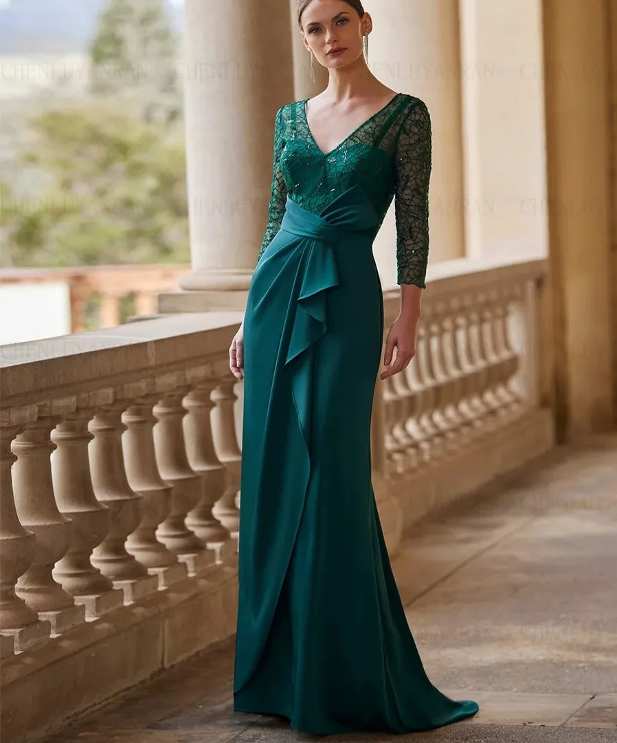 Elegant Green Mother of the Bride Dress V-Neck Lace Mermaid Gown, Shop  Now!
